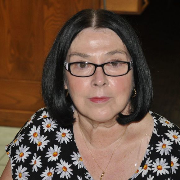 Meet your Posher, Valerie - Picture 1 of 1